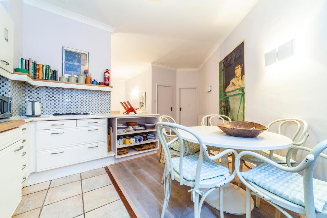 Kynance Mews Rustic And Unique Three Bedroom Mews House With A Private Courtyard London Kültér fotó